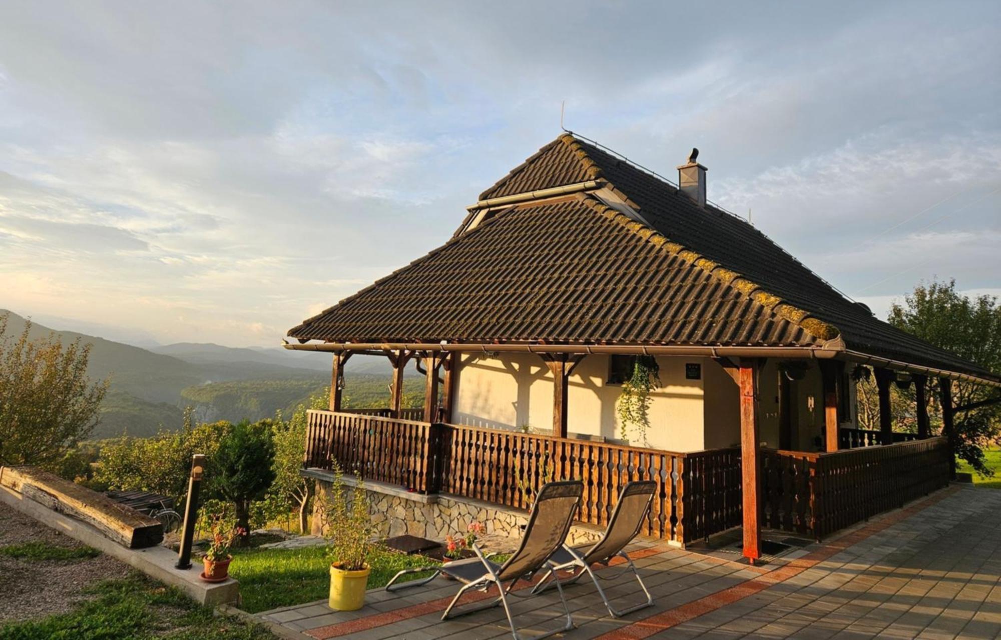 Cozy House Zivko With Balcony Βίλα Plitvička Jezera Εξωτερικό φωτογραφία
